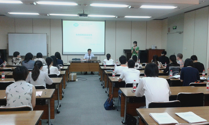 座无虚席_副本.jpg