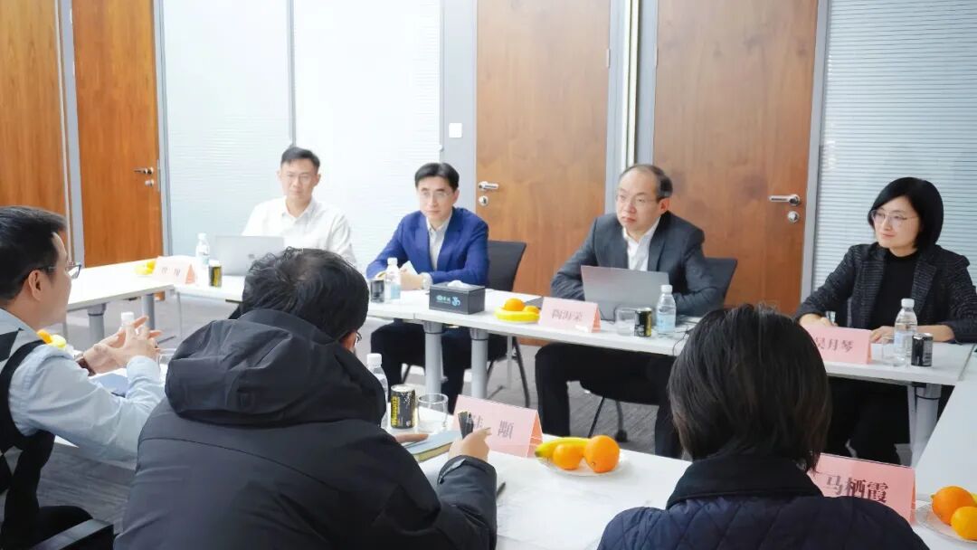 1767491415907008442.jpg 5756d5e3e3e18cce7b7bbed58283e82f.jpg