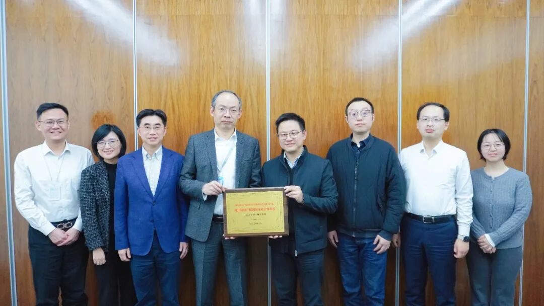 1767491702260084658.jpg 585138721b35116a5031a088af825041.jpg